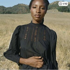 Doen Heirloom Antonio Black Lace Detail Blouse, XS, Like New